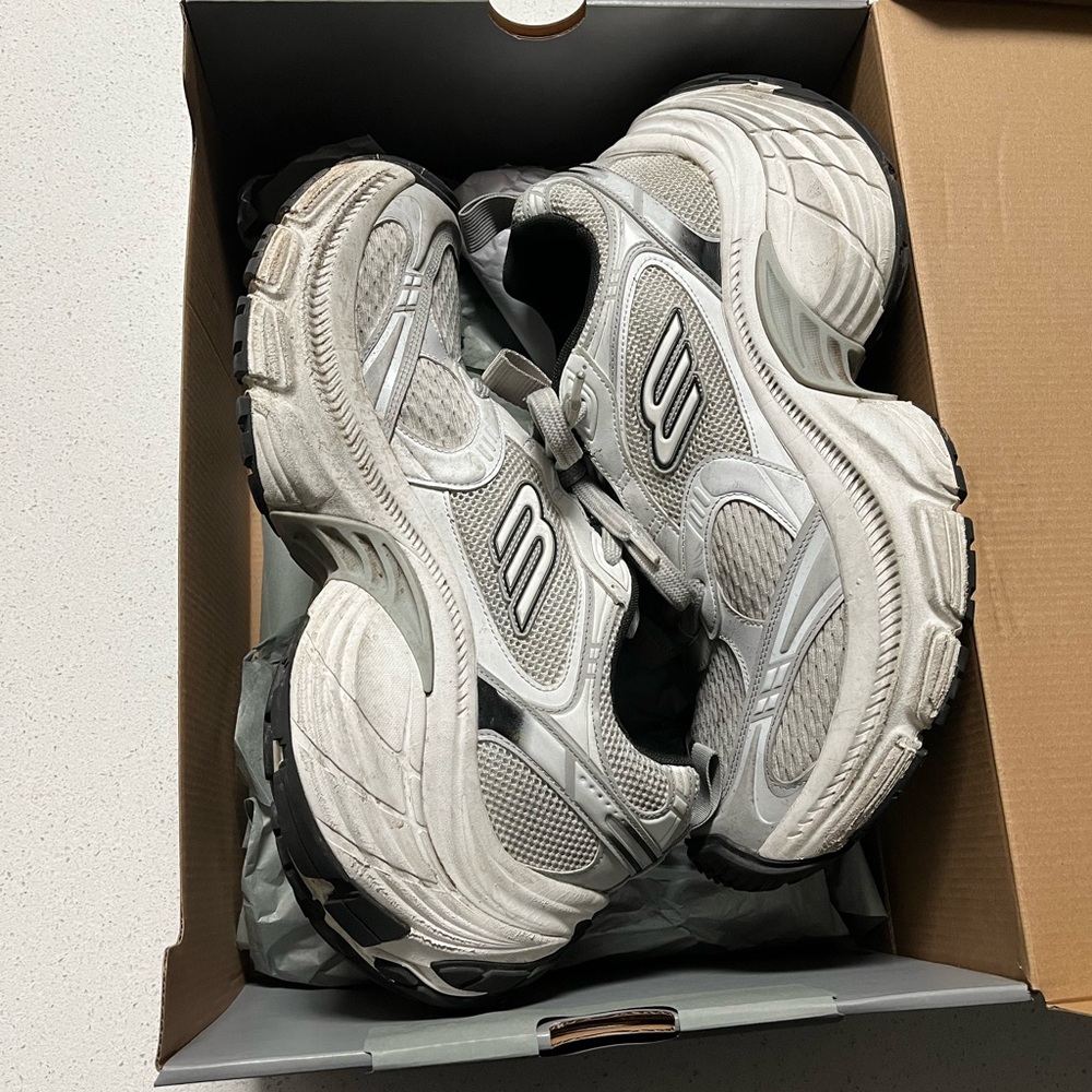 Balenciaga White and Black Sneakers - Picture 3 of 3